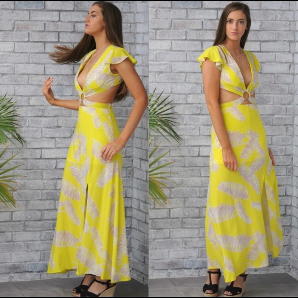 🌻CLEARANCED!! 🌻 Cut Out O Ring Maxi Dress💐 - Picture 5 of 6